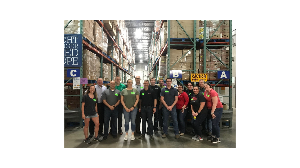 Bridgestone americas veteran's group volunteers at second harvest food bank