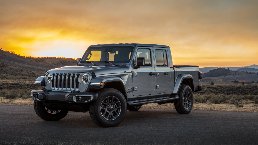 Bridgestone Dueler Tires on new 2020 Jeep