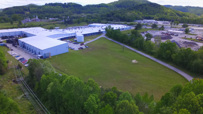 Exterior photo of Williamsburg, Kentucky Firestone Industrial Products Plant