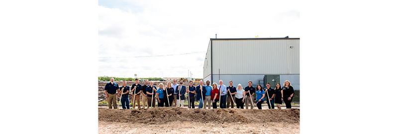 Groundbreaking group photo