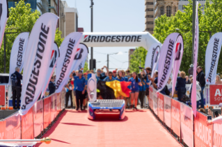 bridgestone work solar challenge vehicle in start line