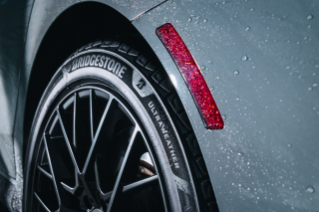 Bridgestone UltraWeather tread pattern is designed for all-season driving conditions.