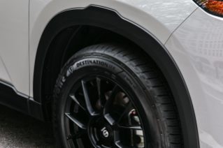 The Firestone Destination LE4 is the next generation of Firestone’s best-selling tire.